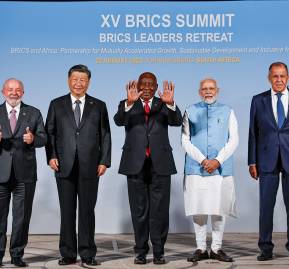 Lula Da Silva; Xi Jinping, Ramaphosa; Narendra Modi y Sergey Lavrov. Foto: Ricardo Stuckert / PR Lula Da Silva; Xi Jinping, Ramaphosa; Narendra Modi y Sergey Lavrov. Foto: Ricardo Stuckert / PR