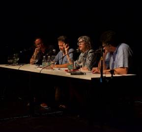 Andrés Almeida, Carlos Tromben, Nona Fernández y Mario Amorós. Andrés Almeida, Carlos Tromben, Nona Fernández, Mario Amorós.