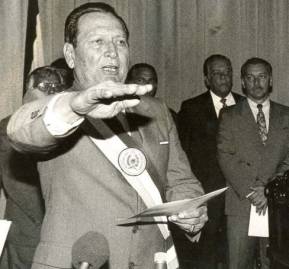 General Andrés Rodríguez. General Andrés Rodríguez.