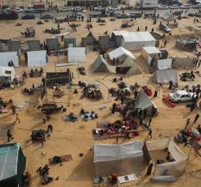 Campamento improvisado en Rafah Campamento improvisado en Rafah