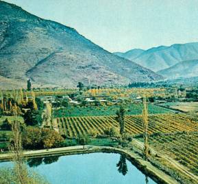 Valle del Choapa en el Norte Chico, en 1970. Foto de Hernán Castillo. Valle del Choapa en el Norte Chico, en 1970. Foto de Hernán Castillo.