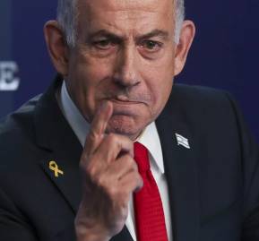 © AP Photo / Ronen Zvulun