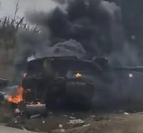 Imágenes del primer Challenger 2 británico destruido en el frente, en Zaporiyia.