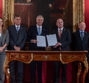 Kast y sus ministros despachan la Ley Miscelánea 