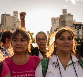 Huelga feminista en Buenos Aires / Karina Aliaga / Migrar Photo Huelga feminista en Buenos Aires / Karina Aliaga / Migrar Photo