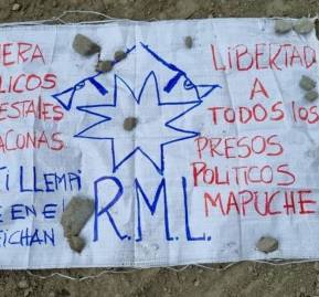 Lienzo desplegado tras uno de los atentados.
