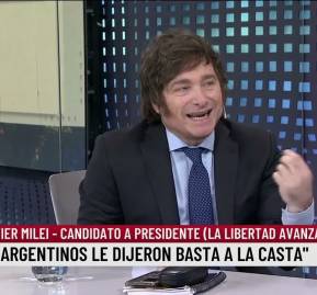 Milei en entrevista con LN+ tras las primarias. Milei en entrevista con LN+ tras las primarias.