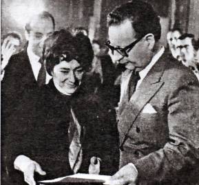 Mireya Baltra llegó a ser ministra del Trabajo de Salvador Allende Mireya Baltra llegó a ser ministra del Trabajo de Salvador Allende
