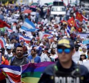 Los costarricenses celebraron una marcha en solidaridad con los refugiados nicaragüenses el 25 de agosto de 2018. Alrededor de 500.000 nicaragüenses viven en Costa Rica. Reuters/Juan Carlos Ulate Los costarricenses celebraron una marcha en solidaridad con los refugiados nicaragüenses el 25 de agosto de 2018. Alrededor de 500.000 nicaragüenses viven en Costa Rica. Reuters/Juan Carlos Ulate