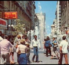 Paseo Ahumada, foto recopilada por Alberto Sironvalle en Twitter @alb0black