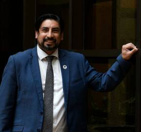 Rubén Oyarzo, diputado Partido de la Gente. Rubén Oyarzo, diputado PDG