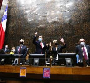Álvaro Elizalde, elegido presidente del Senado Álvaro Elizalde, elegido presidente del Senado