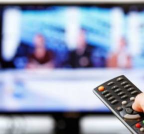 Imagen de google: Apagando el televisor