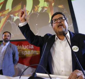 Con sus 12 diputados VOX podrá condicionar la formación del próximo gobierno regional. Con sus 12 diputados VOX podrá condicionar la formación del próximo gobierno regional.