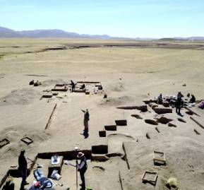 Excavación donde fue encontrada la cazadora. Tomada por el antropólogo Randall Haas. Excavación donde fue encontrada la cazadora. Tomada por el antropólogo Randall Haas.