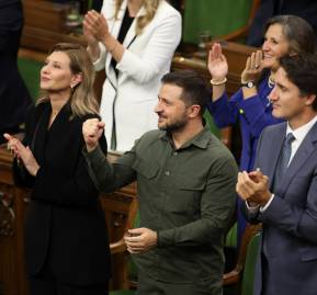 Volodimir Zelenski y Justin Trudeau, en el homenaje a Yaroslav Hunka, ex SS Volodimir Zelenski y Justin Trudeau, en el homenaje a Yaroslav Hunka, ex SS
