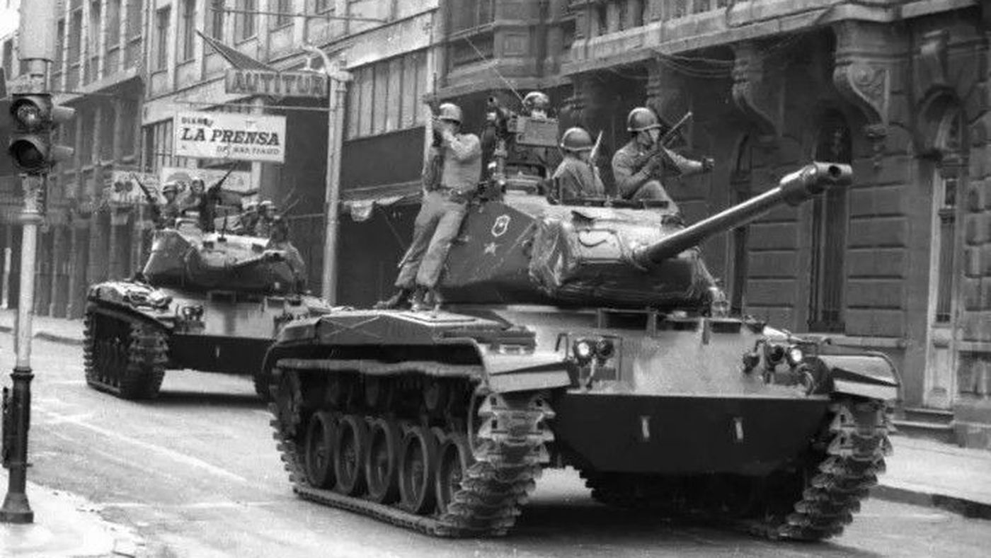 Tanques sublevados.